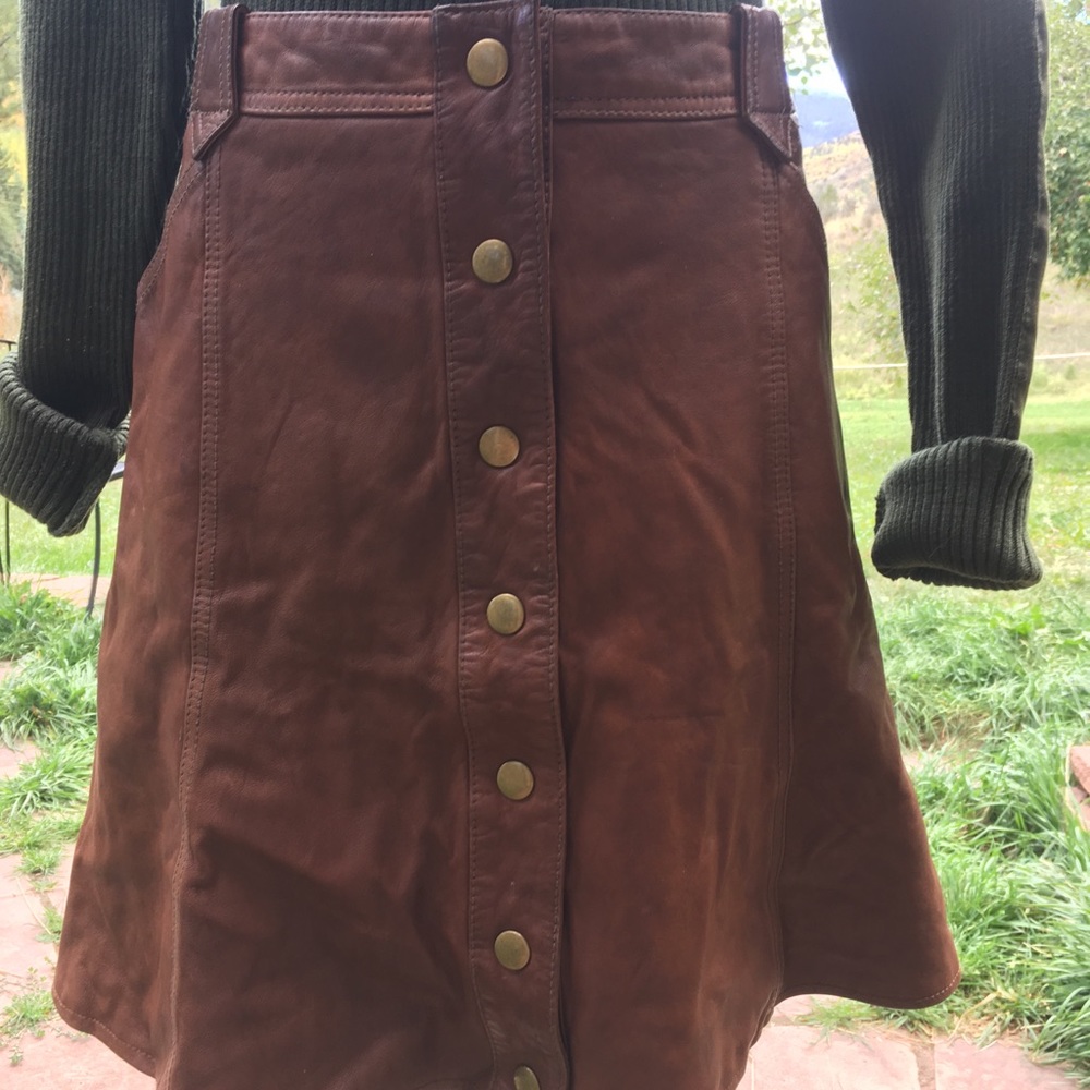 Banana Republic Leather Snap Front Skirt